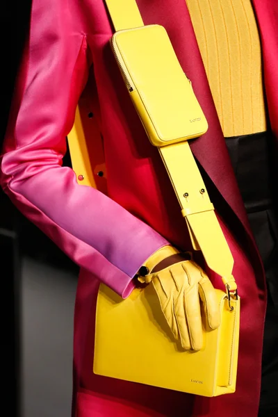 Look 26